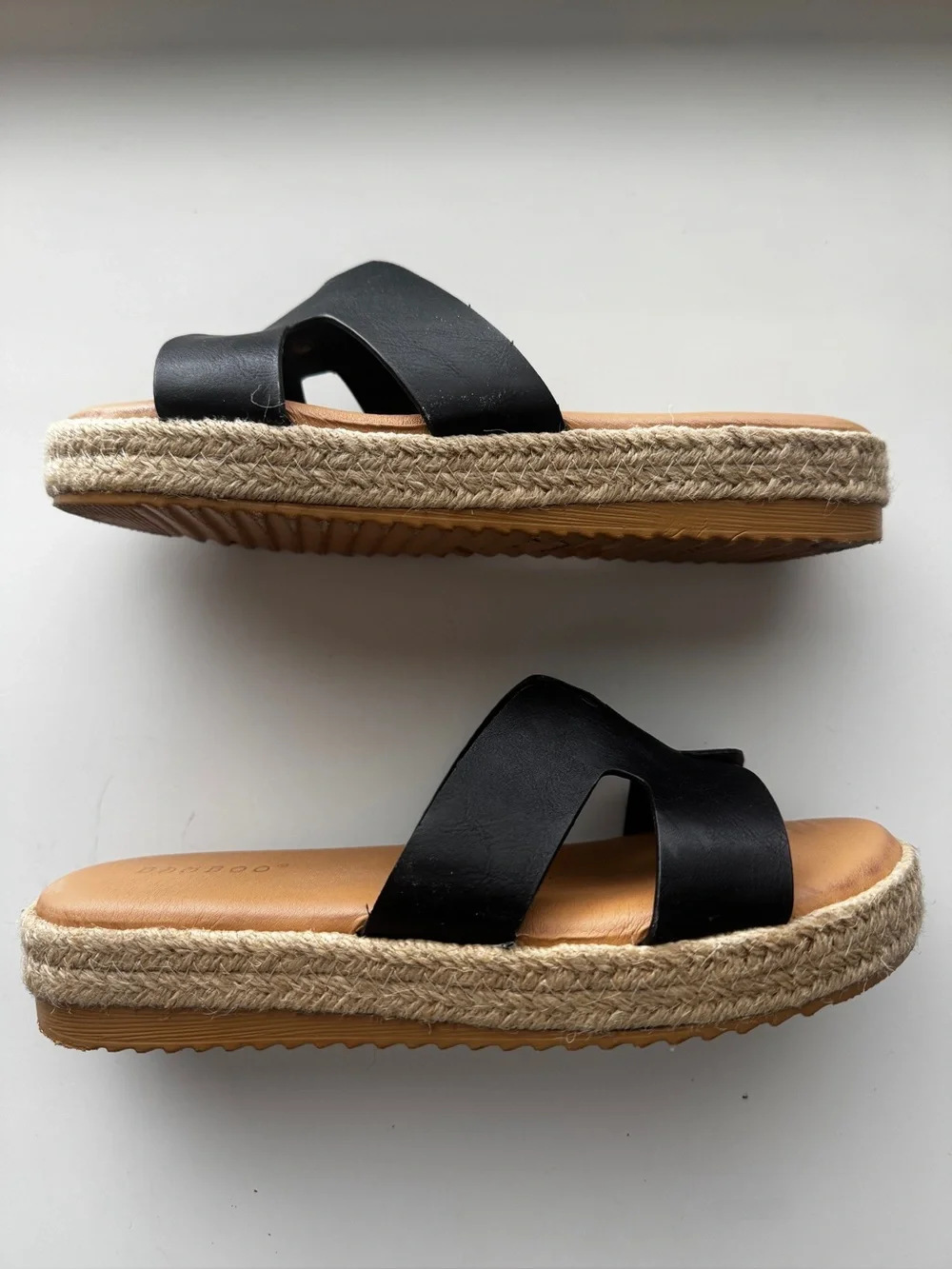 Bamboo‎ Womens H Band Platform Slide Sandals Size 7 Black Tan